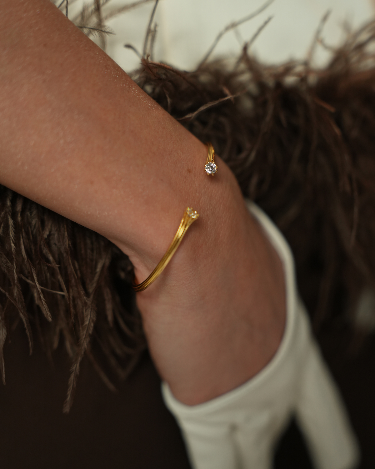 Lumi Arc Open Bracelet